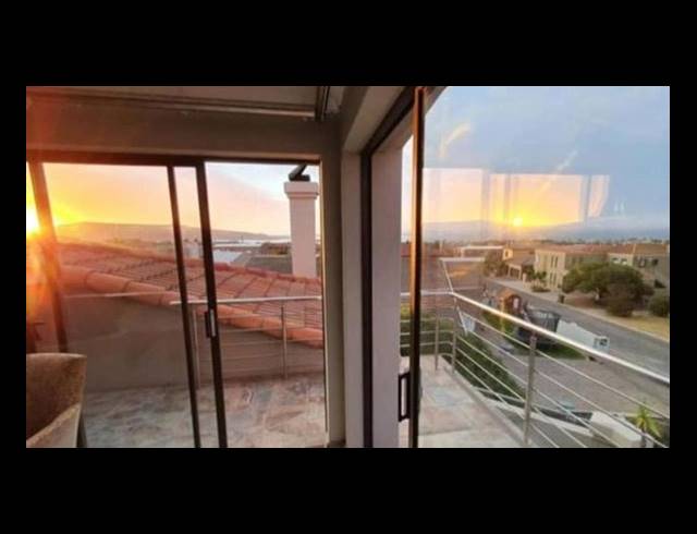 8 BEDROOM HOUSE FOR SALE IN MYBURGH PARK